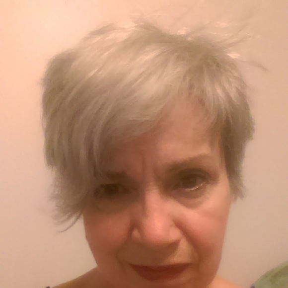 Meet your Posher, Jeanette - Picture 1 of 1